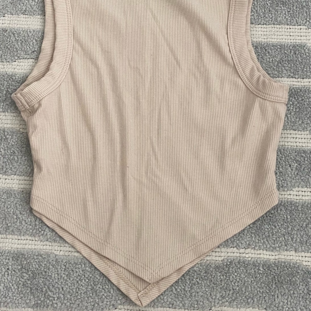 Amable Tan Ribbed Cropped Tank Top - Picture 9 of 9